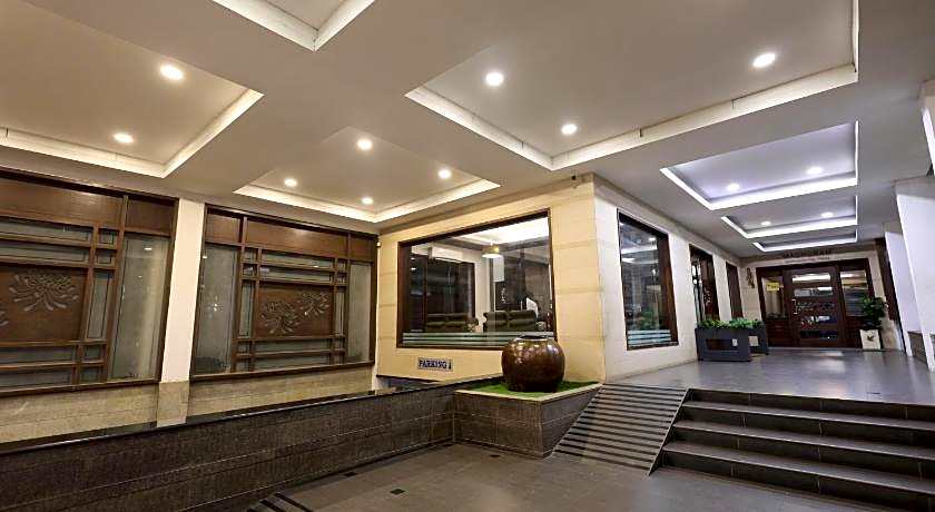 Hotel Abirami Residency