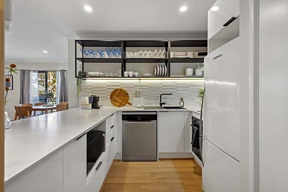 Jolly on James- 2BDR