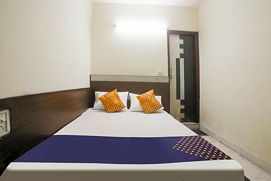 Anchal Guest House by OYO Rooms – Delhi, NY