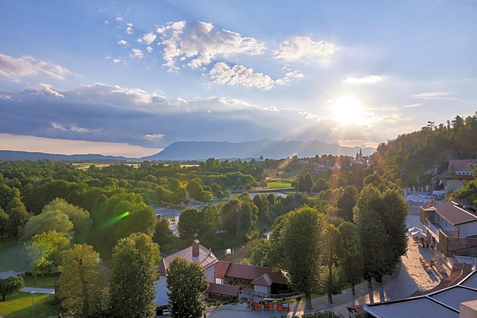 Postojna Cave Hotel Jama