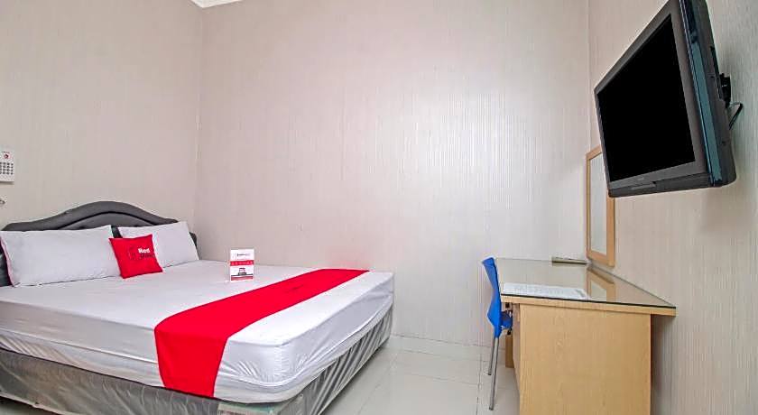 RedDoorz @ Mangga Besar 2