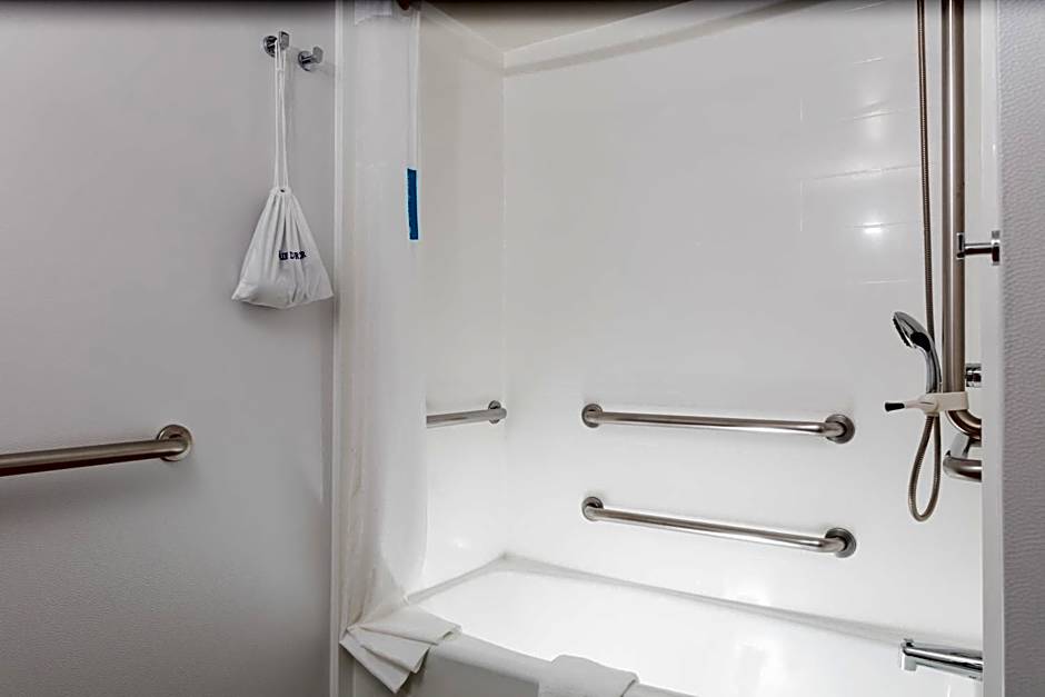 Hampton Inn By Hilton & Suites Arlington Crystal City DCA