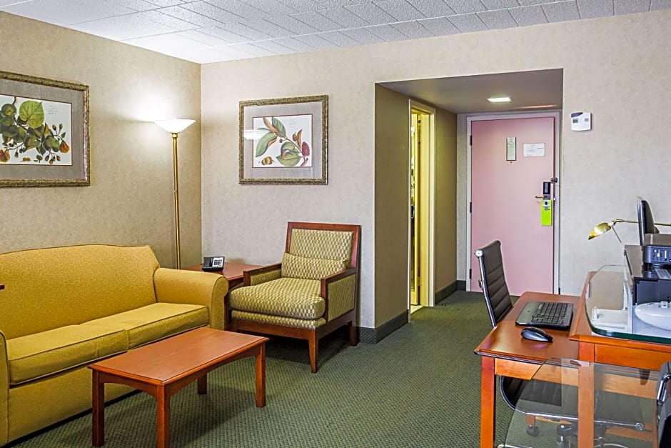 Quality Inn & Suites Altoona Pennsylvania