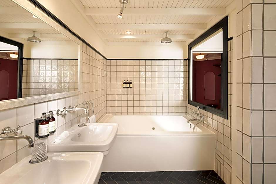 La França Travellers Adults Only