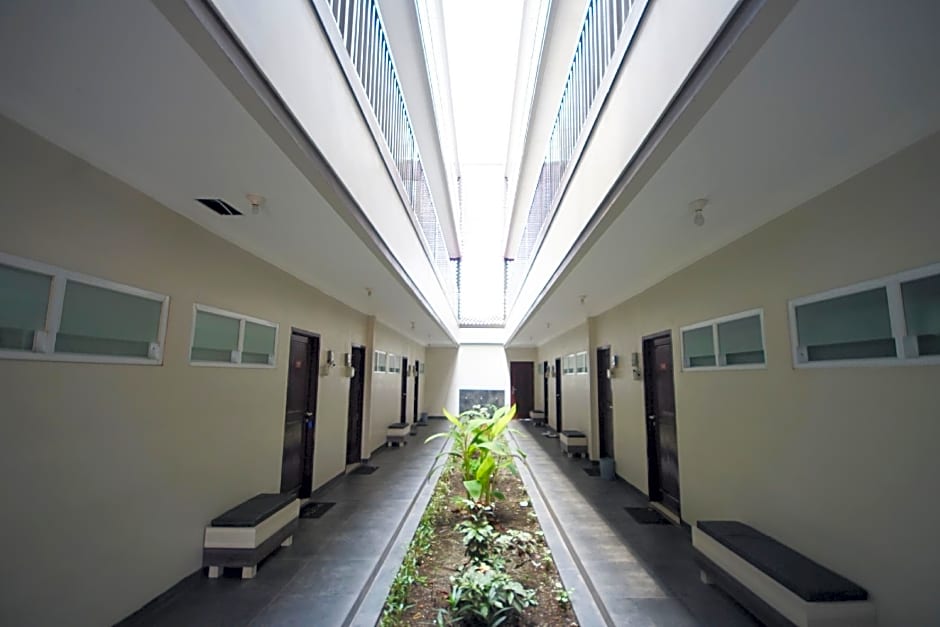 Super OYO 270 Madinah Residence Syariah