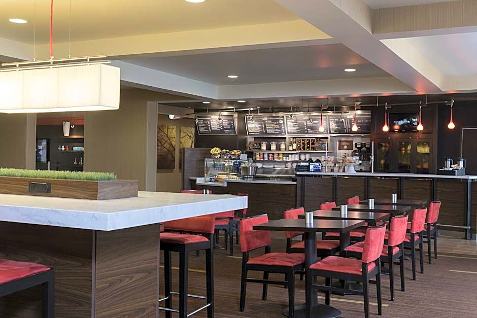 Courtyard by Marriott Bowling Green Convention Center