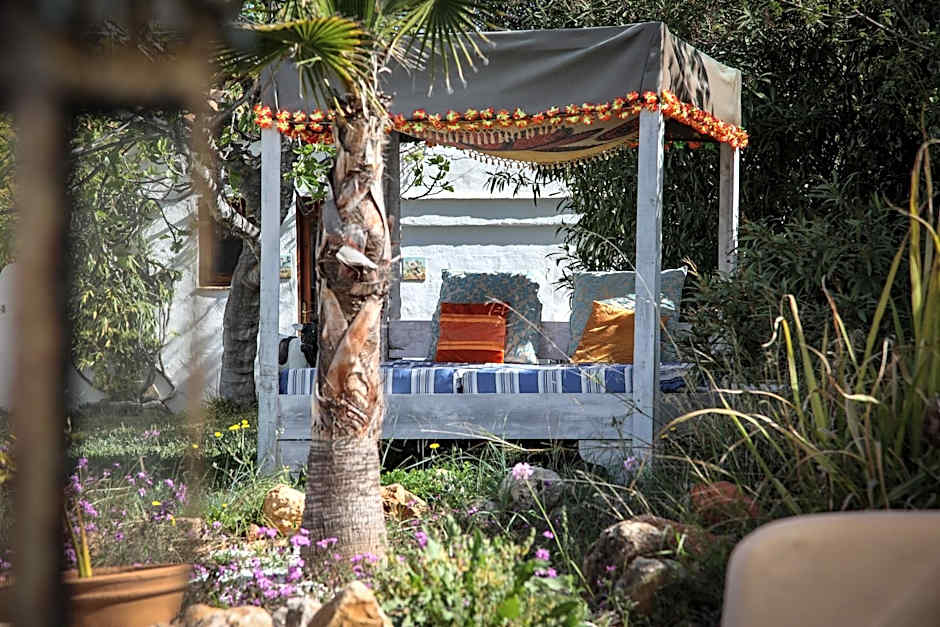 Buena Idea - Adults Only