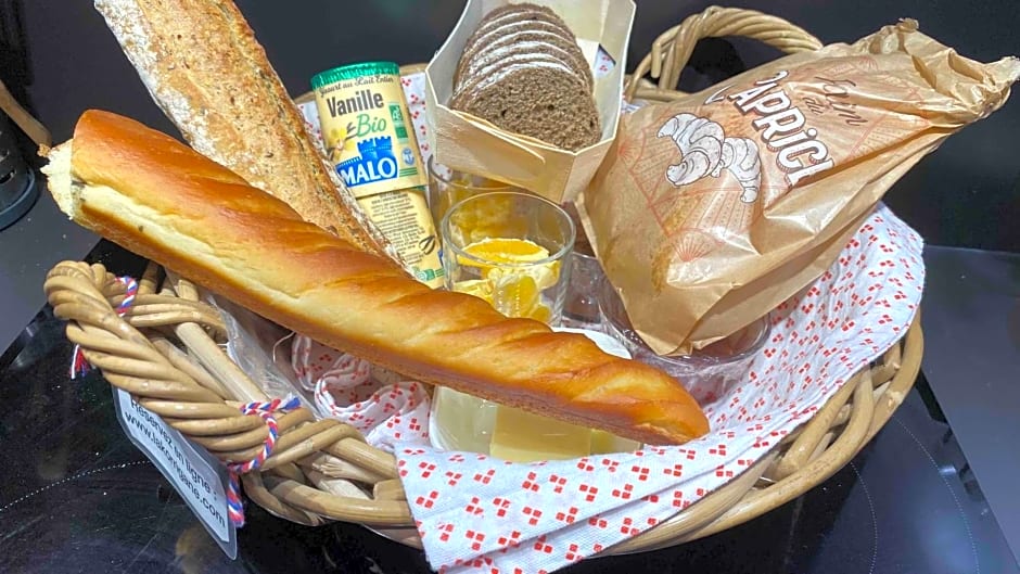 Villa la Korrigane vue mer cuisine privée