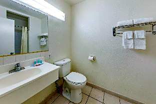 Econo Lodge On Historic Route 66 – Barstow, CA