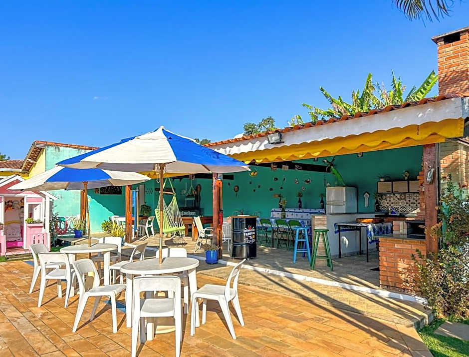 Chácara com piscina, churrasqueira, WiFi e quadra