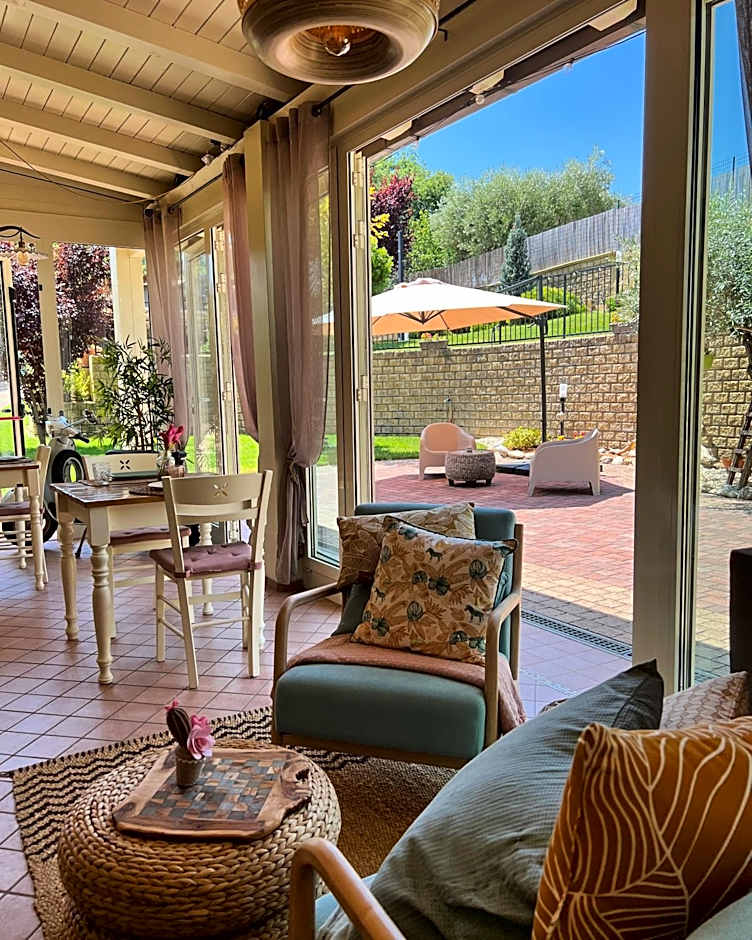 Peperosa in collina B&B