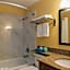 Travelodge by Wyndham Muskegon