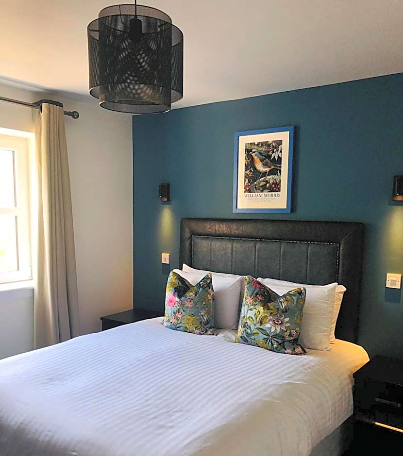 The Gilvenbank Hotel