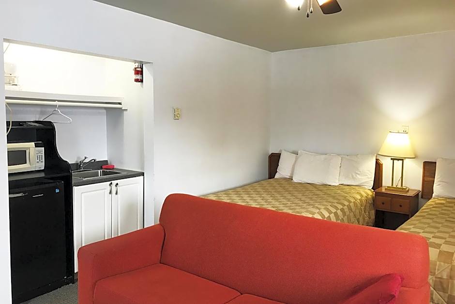 Photo 1 of 8 of Deluxe 2 Double Beds