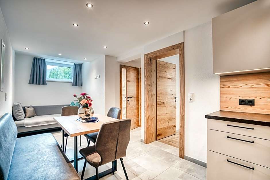 Apart Gstrein - including Silvretta Premium Summercard