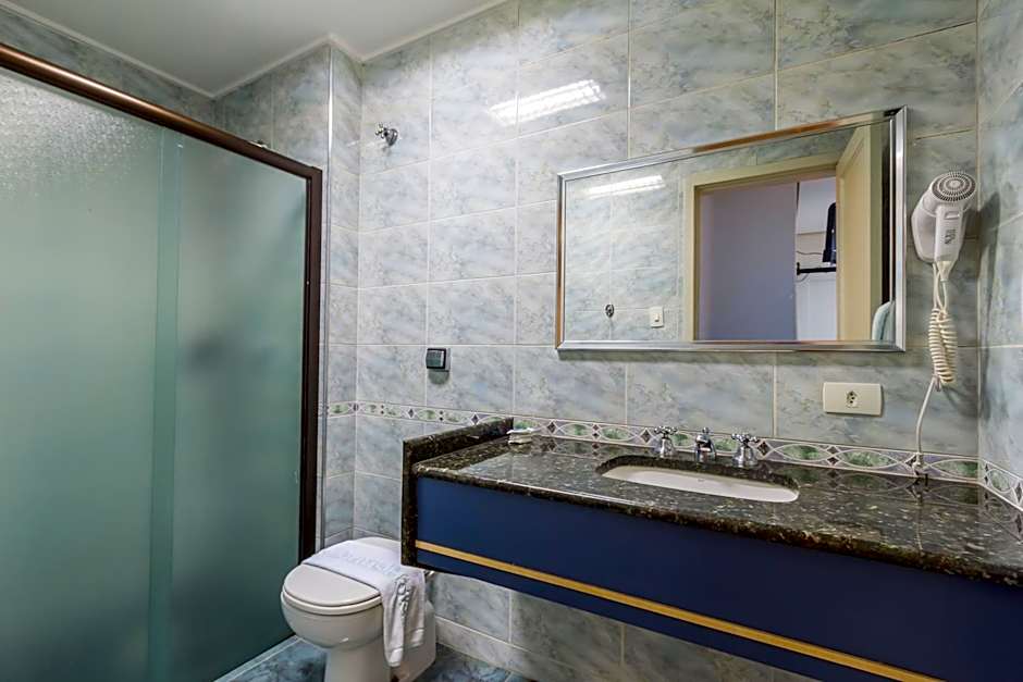 Hotel Columbia