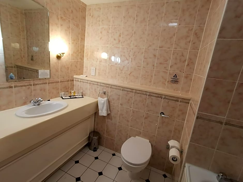 Copthorne Effingham Gatwick Hotel