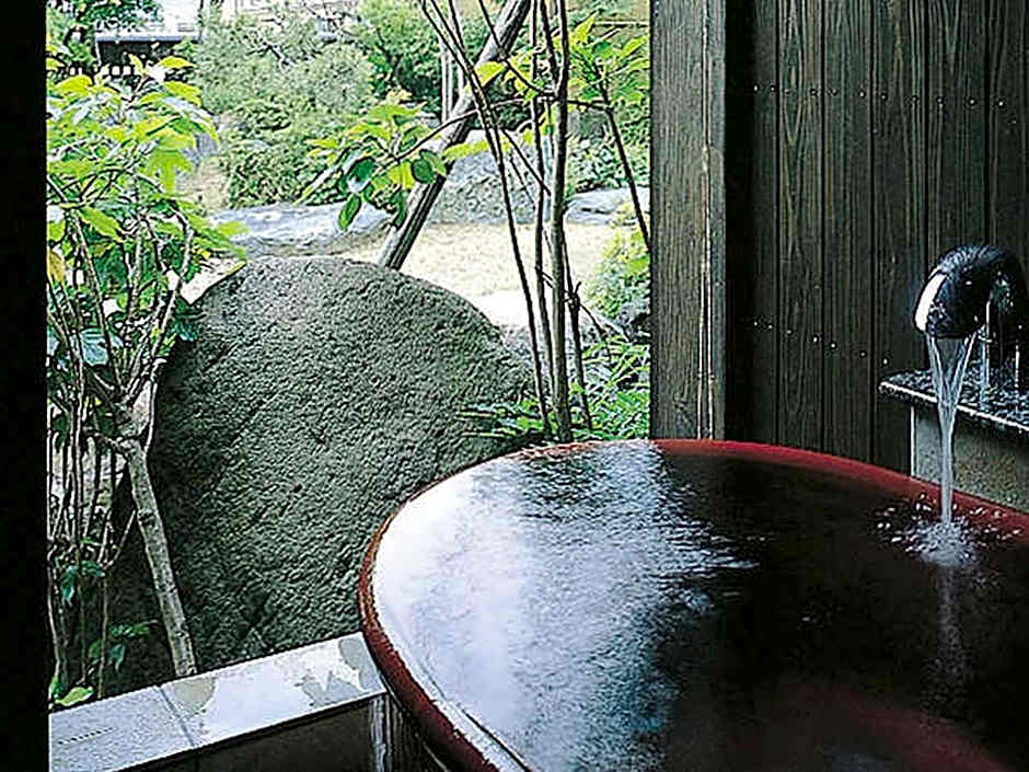 Yuraku Hotel