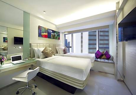 iPlus Premier Twin Room