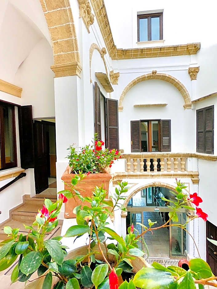 Al Pescatore Hotel & Restaurant