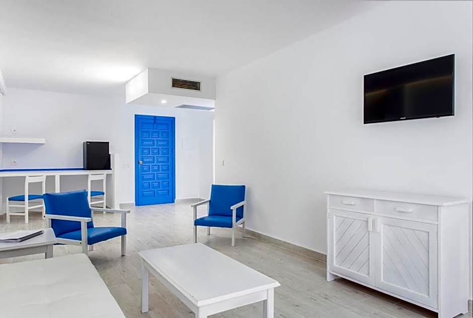 GUYA WAVE HOTEL