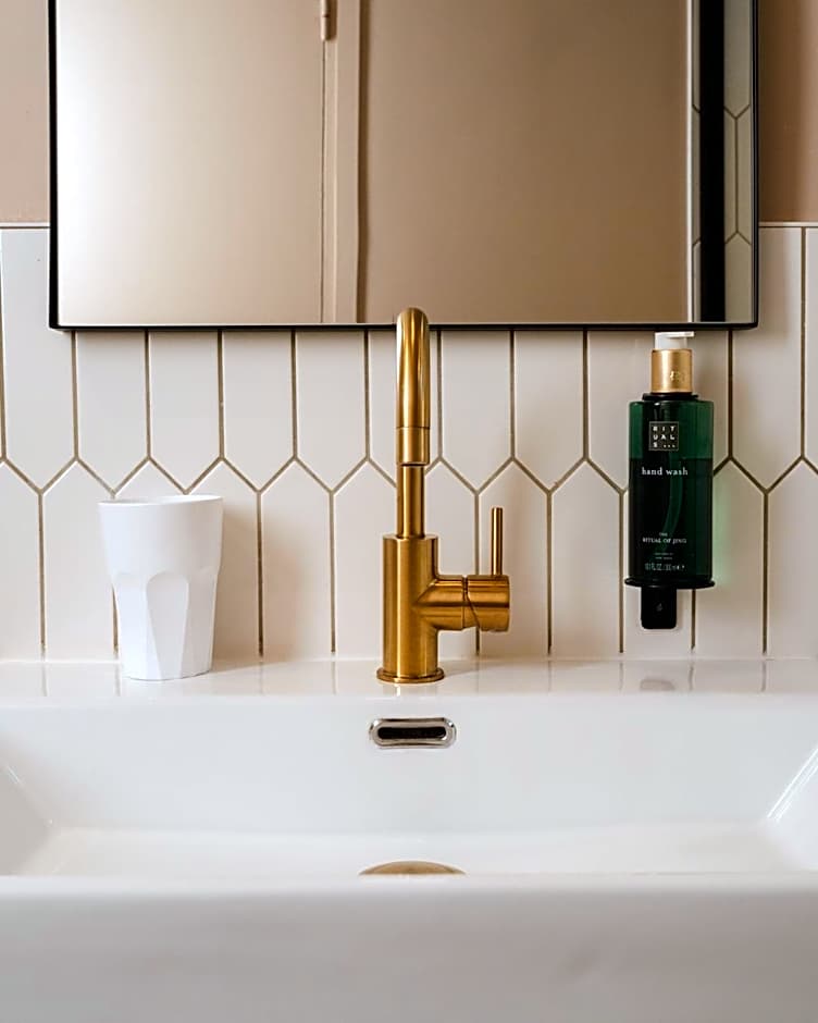 Artemisia Montmartre