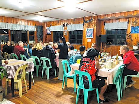 Las vegas lodge and restaurant