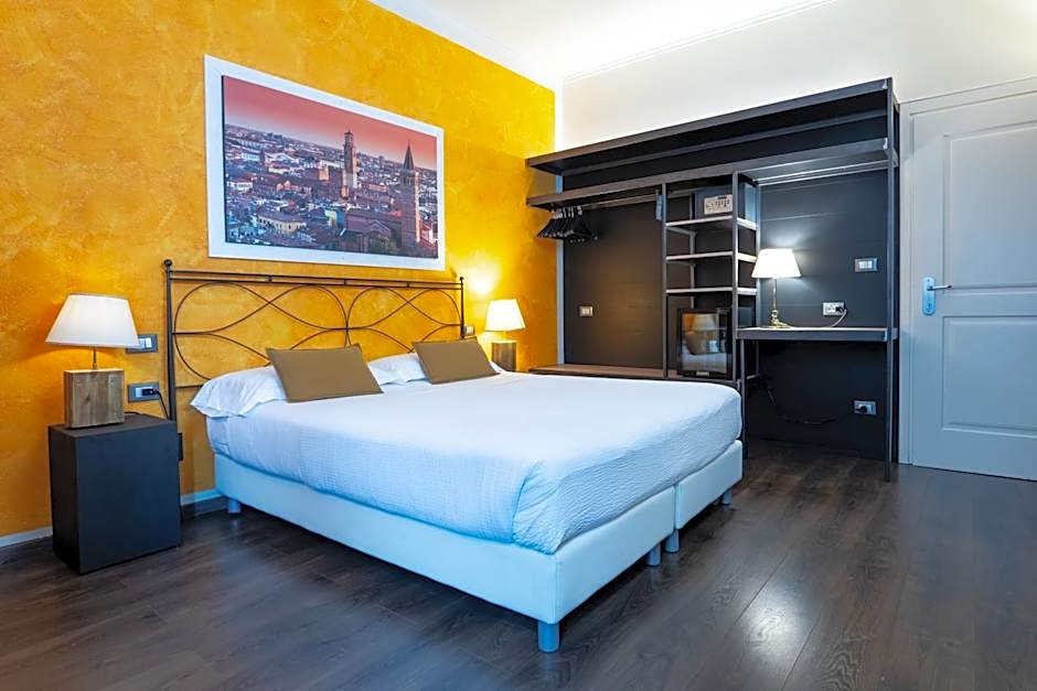 Hotel Italia