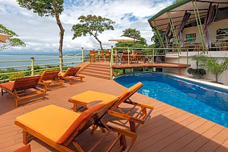 Issimo Suites (Adults Only)