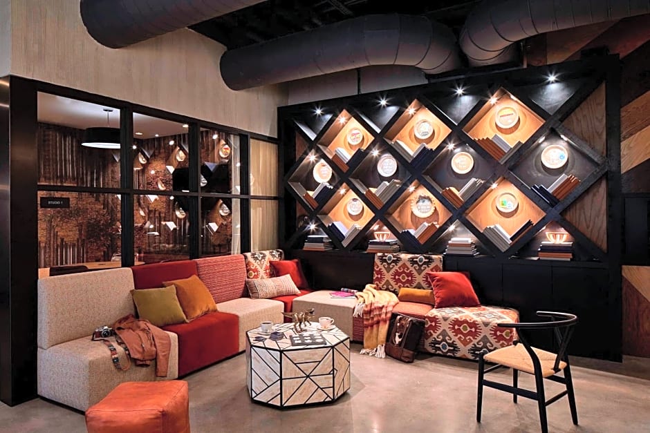 Moxy by Marriott Chattanooga Downtown