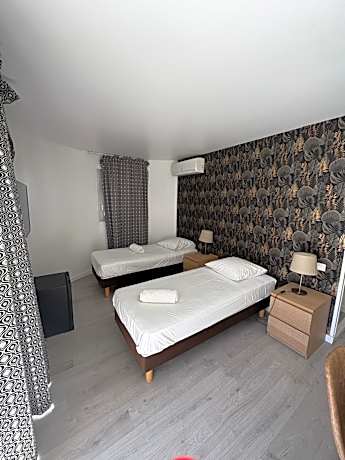 Twin Room with Balcony
