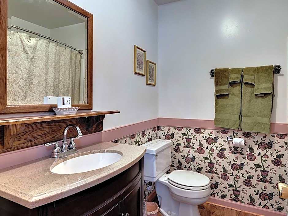 Aldrich House Bed & Breakfast 