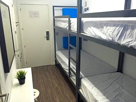 BED IN DORMITORY CAPACITY 6