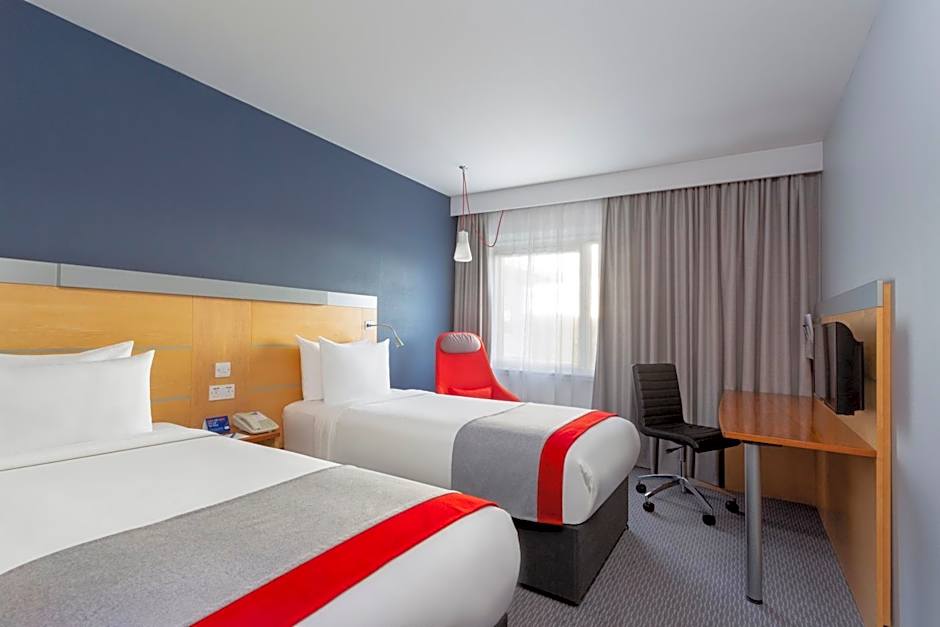 Holiday Inn Express Birmingham Redditch By IHG
