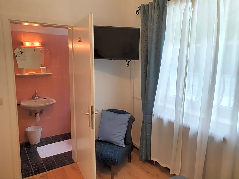 Pension Waldhof am Stubenbergsee