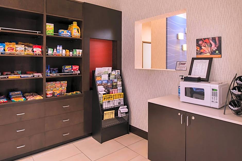 Holiday Inn Express & Suites Monroe By IHG