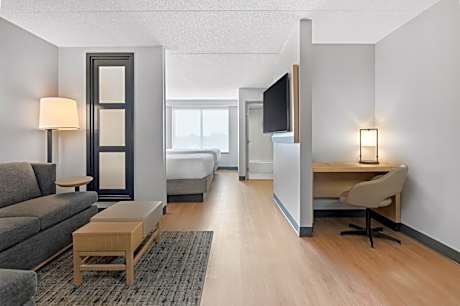 Queen Room with Two Queen Beds and Sofa Bed