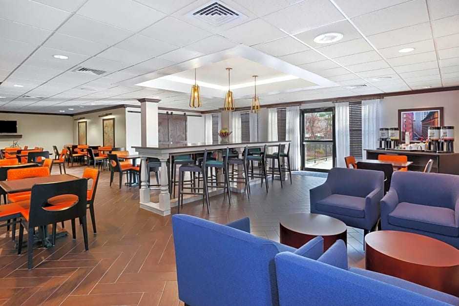 Hampton Inn By Hilton Boston-Peabody