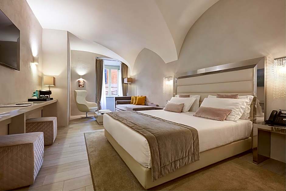 Terrace Pantheon Relais