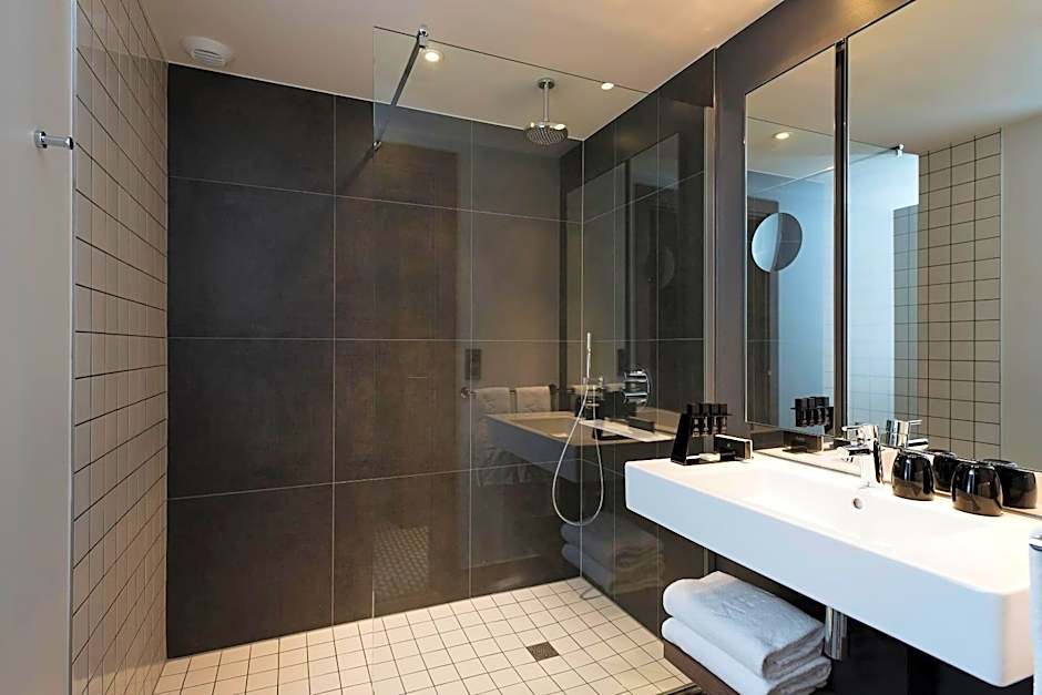 Melia Paris La Defense