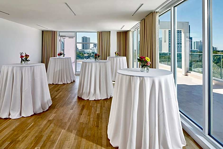 The Sarasota Modern, a Tribute Portfolio Hotel