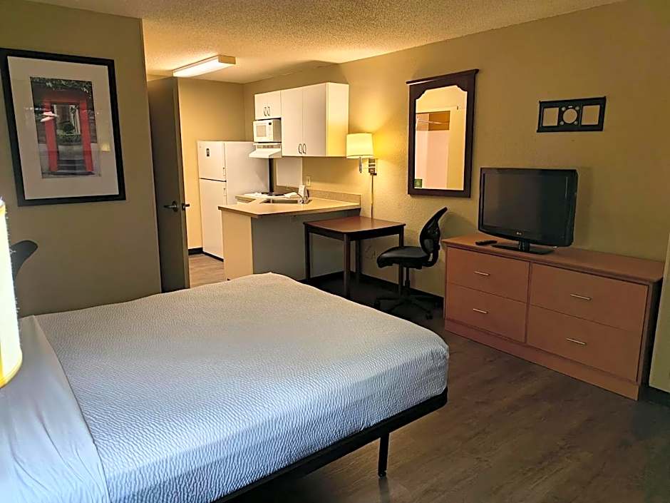 Extended Stay America Suites - Chicago - Schaumburg - Convention Center