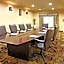 Holiday Inn Express Hotel & Suites Marshall By IHG