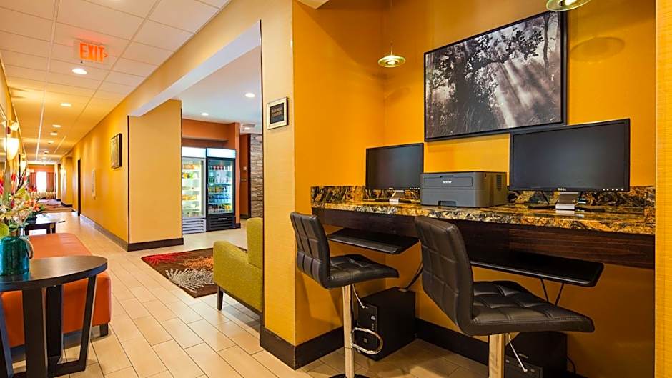 Best Western Plus Whitewater Inn