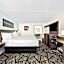 Clarion Inn & Suites near the Leconte Center Pigeon Forge