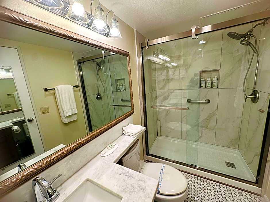 Ramada Plaza by Wyndham Garden Grove/Anaheim South