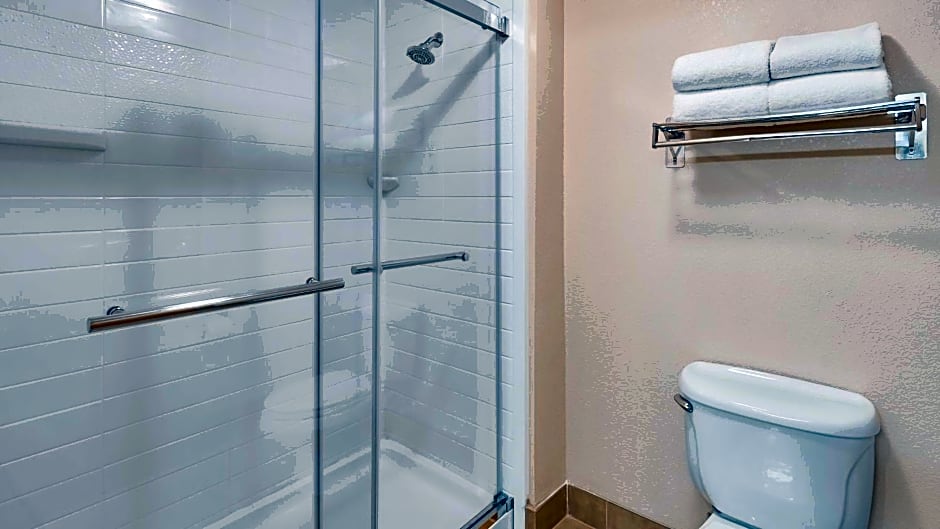 Best Western Plus Gateway Inn & Suites