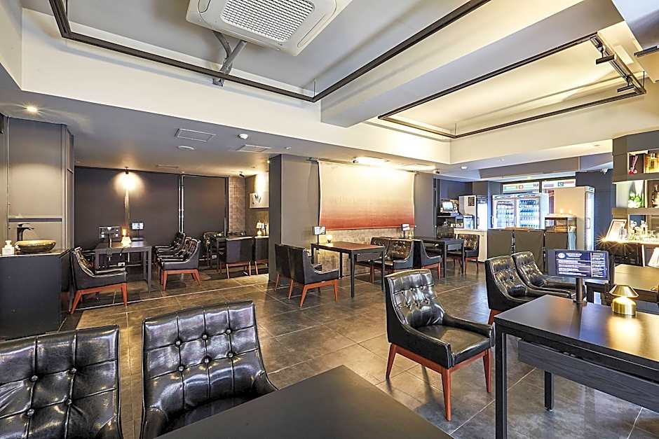 H Avenue Hotel