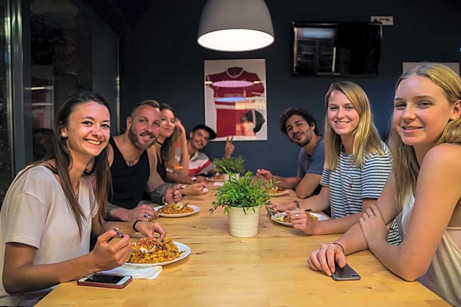 Sant Jordi Hostels Gracia