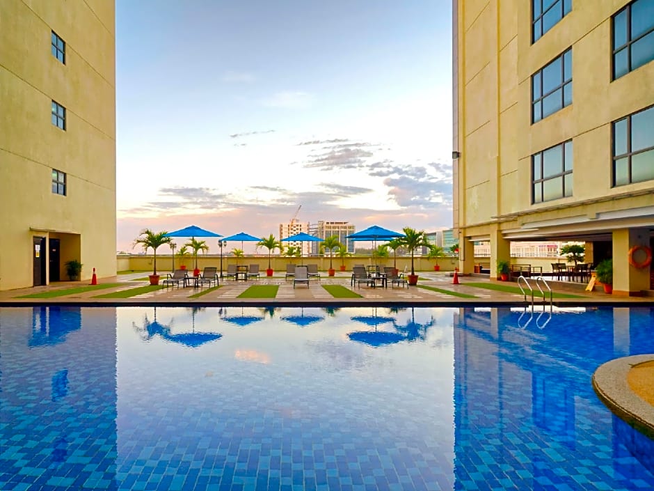Ming Garden Hotel and Residences